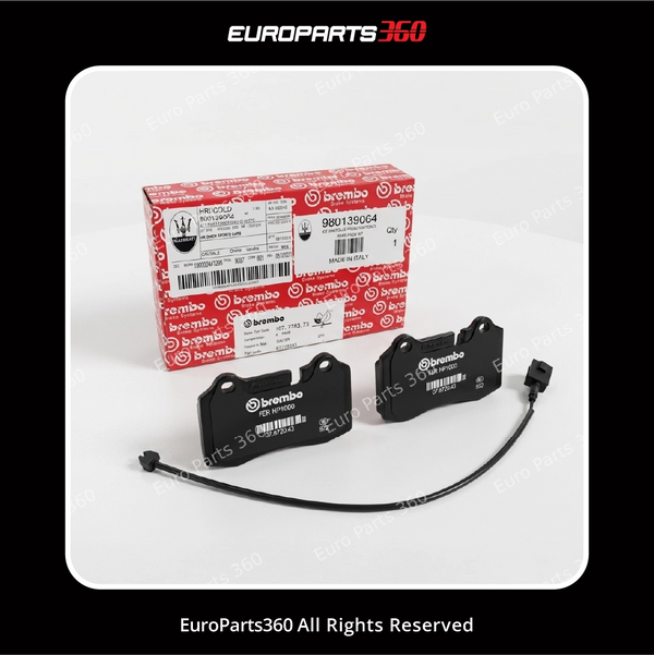 Brembo リアブレーキパッド マセラティ クアトロポルテ 980139064 Maserati GT, Quattroporte Rear Brake Pad Set w/ Sensors (980139064
