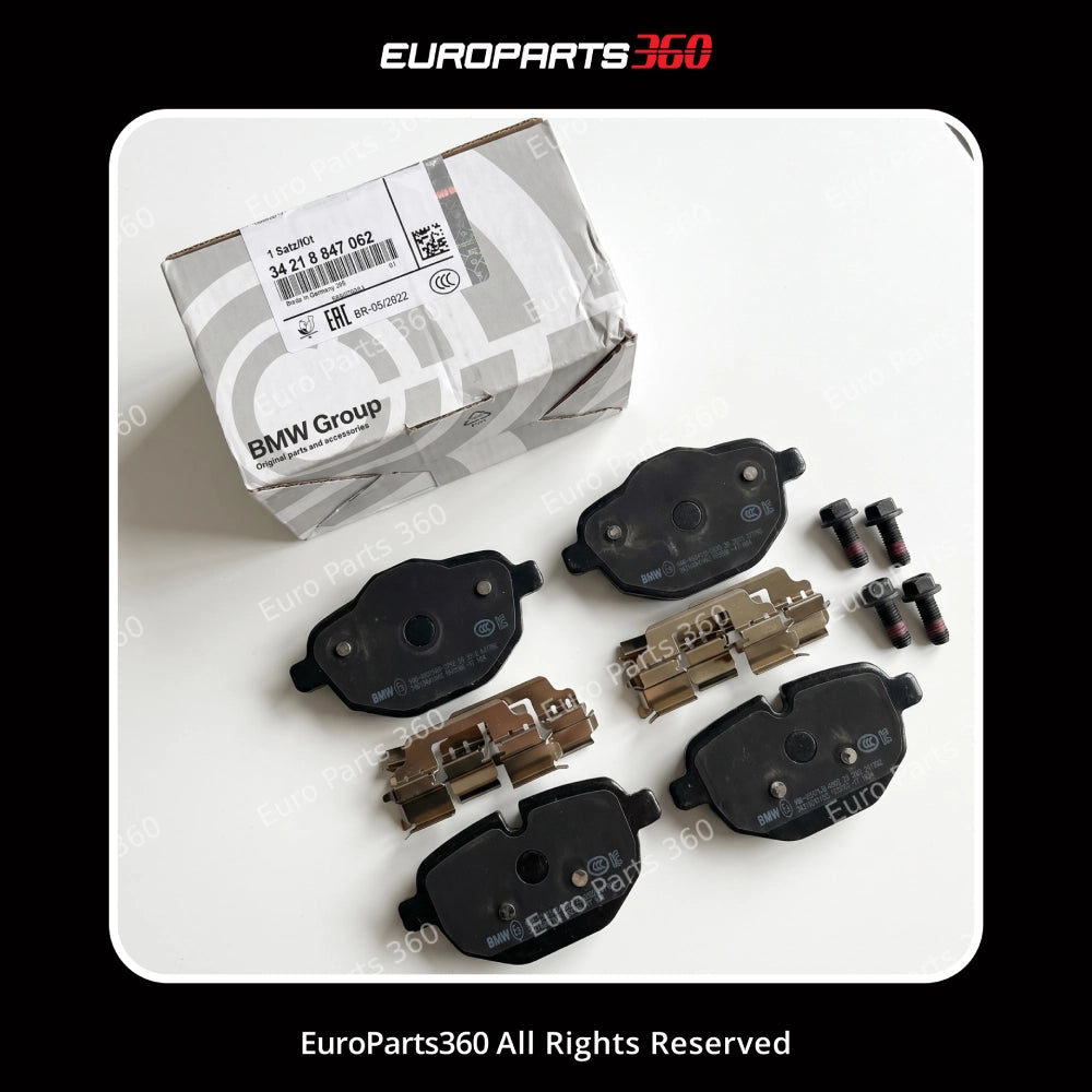 BMW X3 X4 Z4 i8 5 Rear Brake Pads with Wear Sensor 34218847062 (11-20) Europarts360